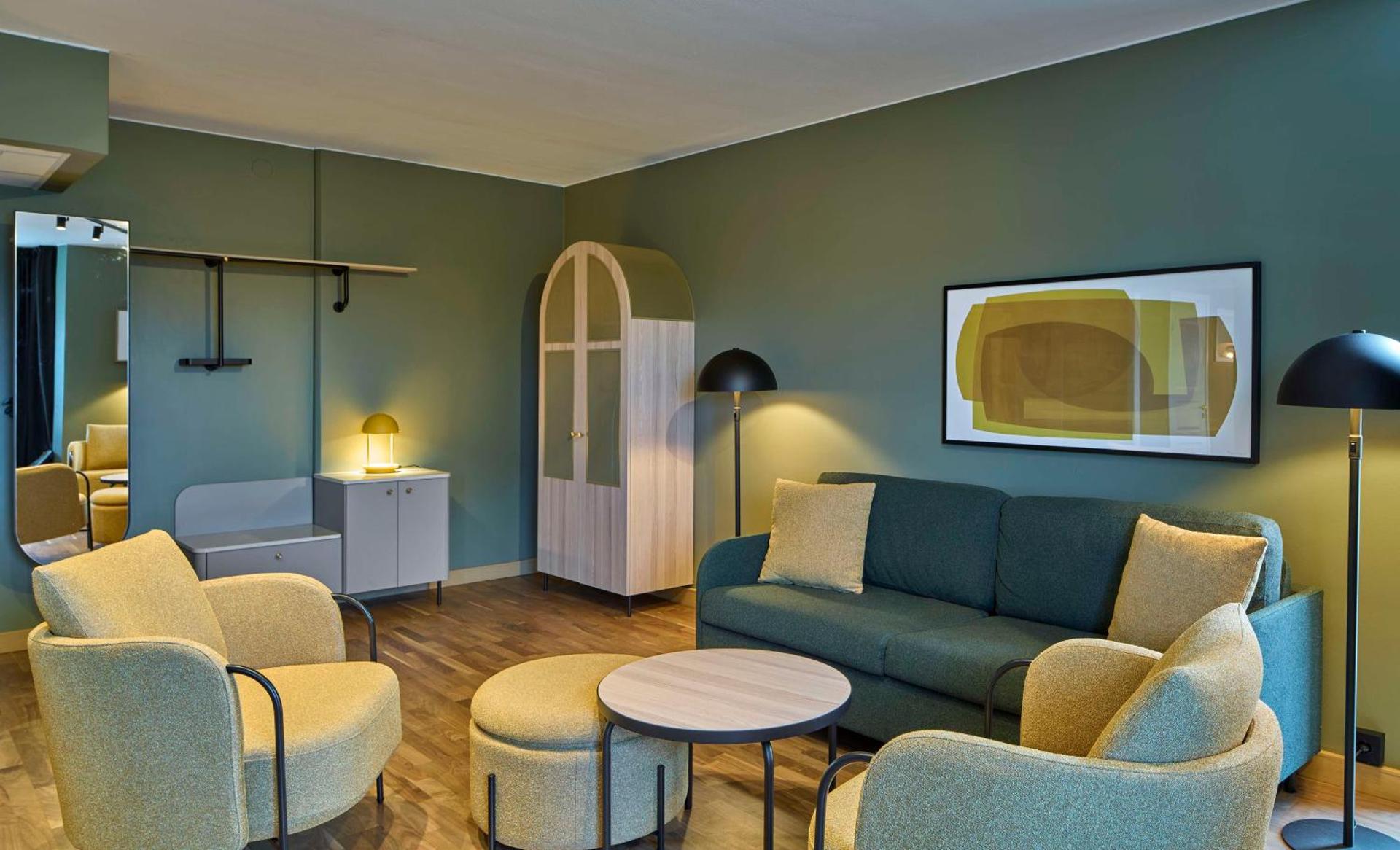 Photo of the whole room