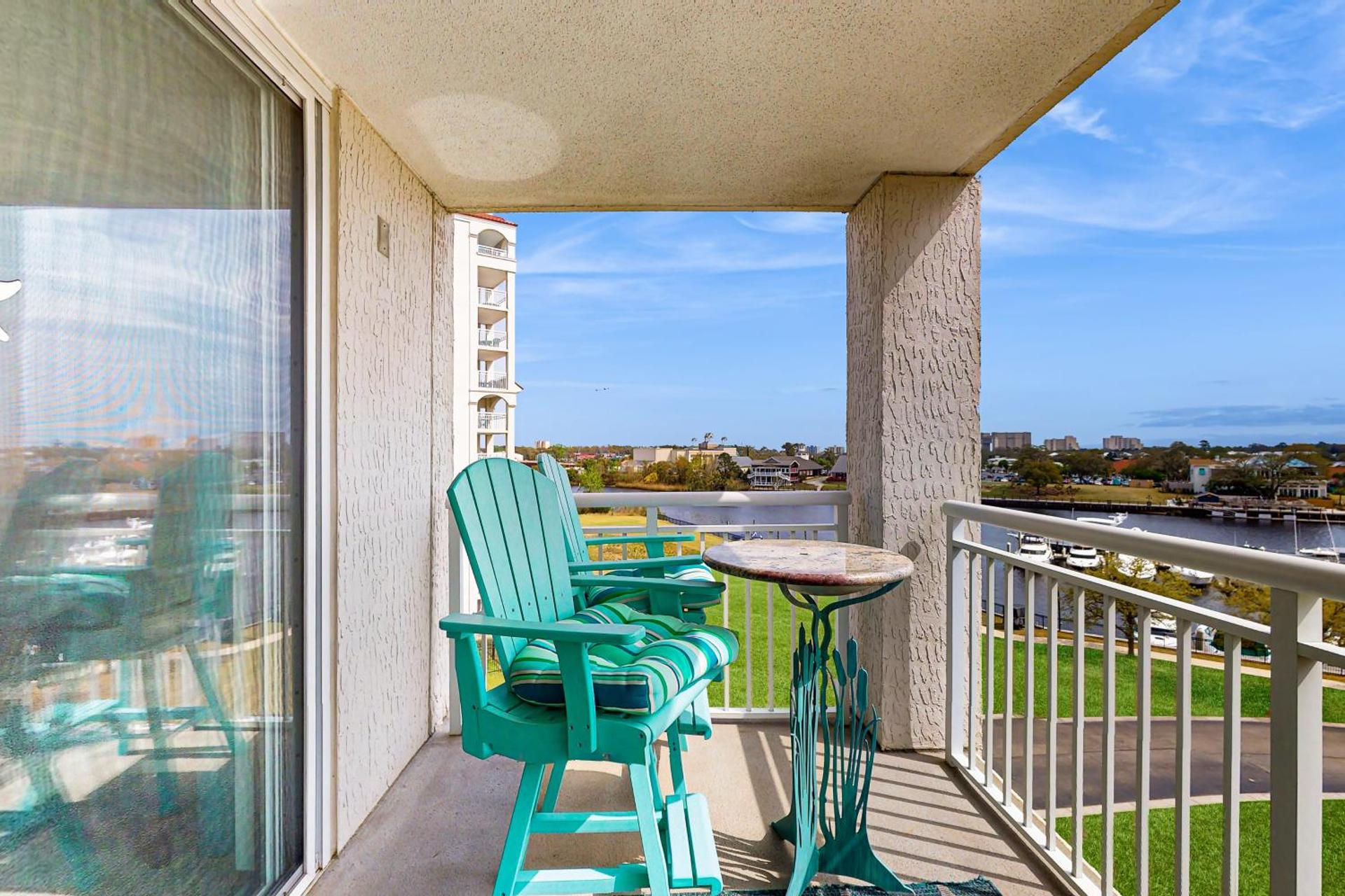 Yacht Club Villas 1-501