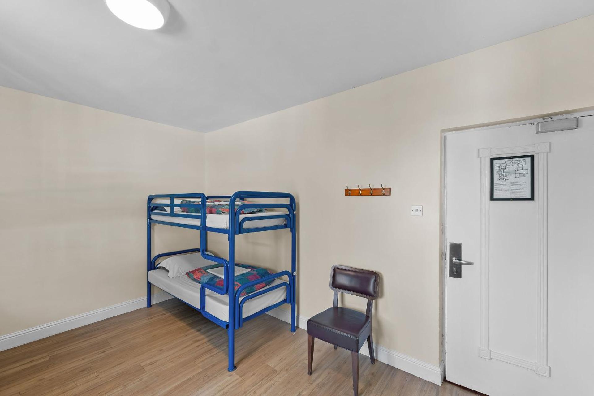 Quadruple Room with Private Bathroom