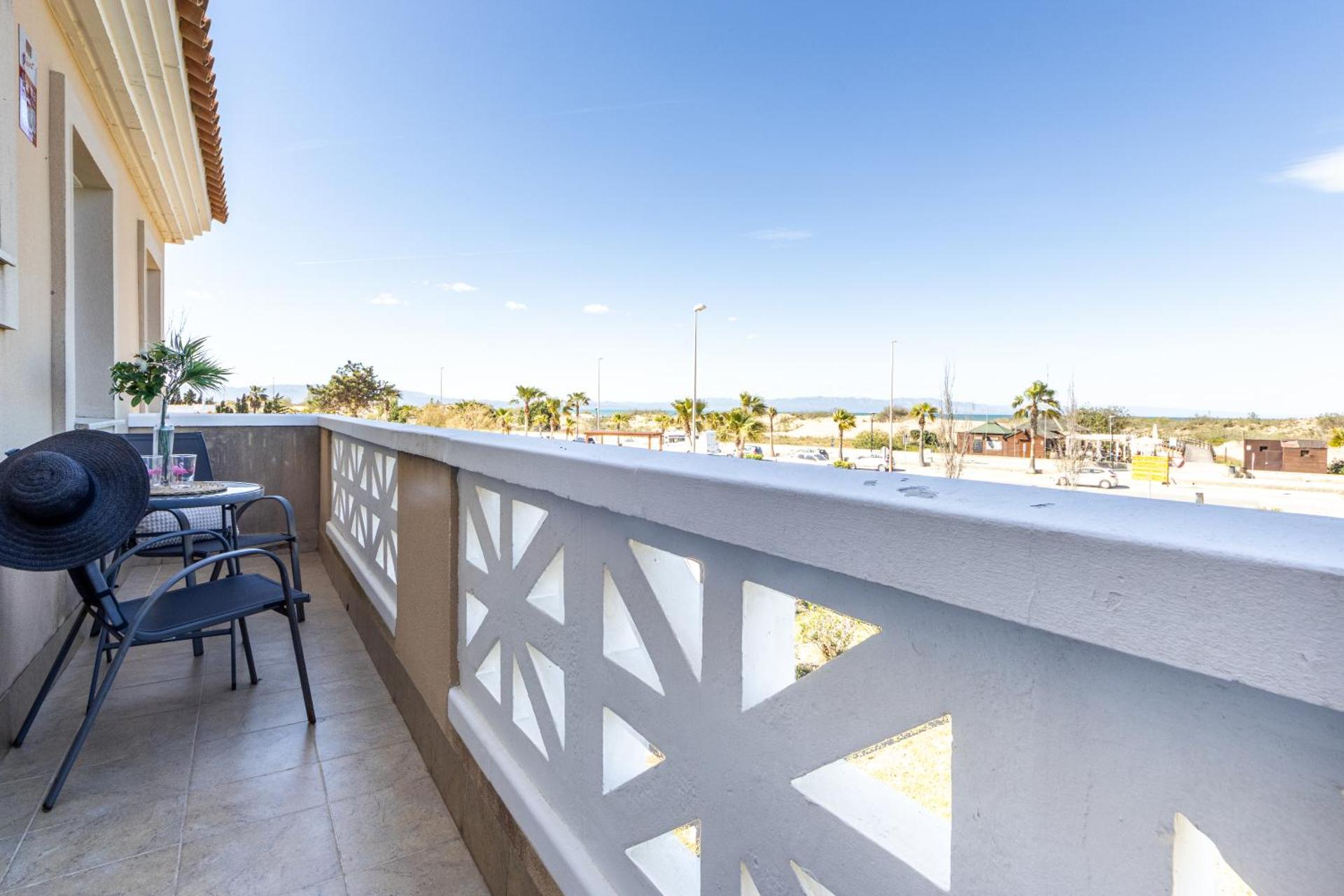 LUCKY HOLIDAY RiUMAR