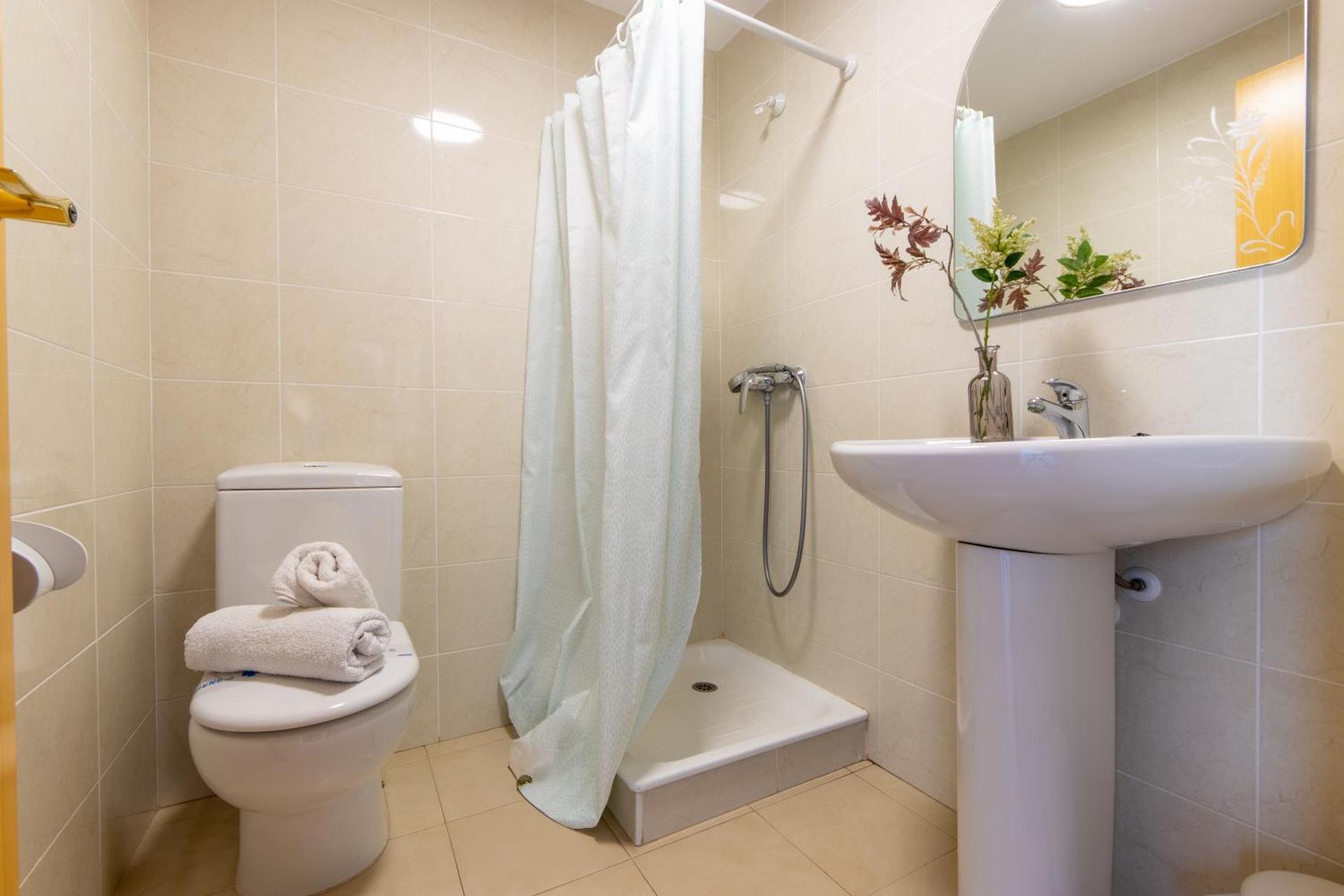 LUCKY HOLIDAY RiUMAR