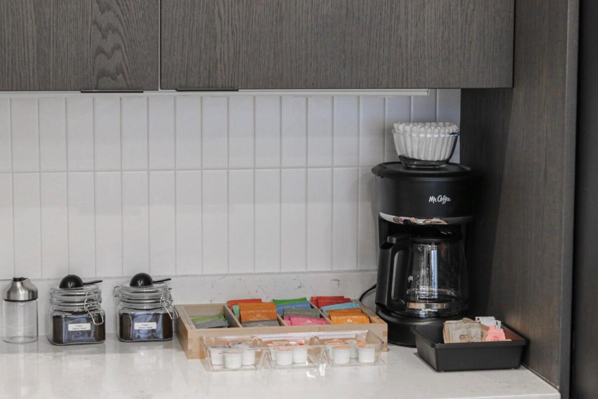 Unit 4 Studio Queen plus Sofa Bed DC Convention Centre