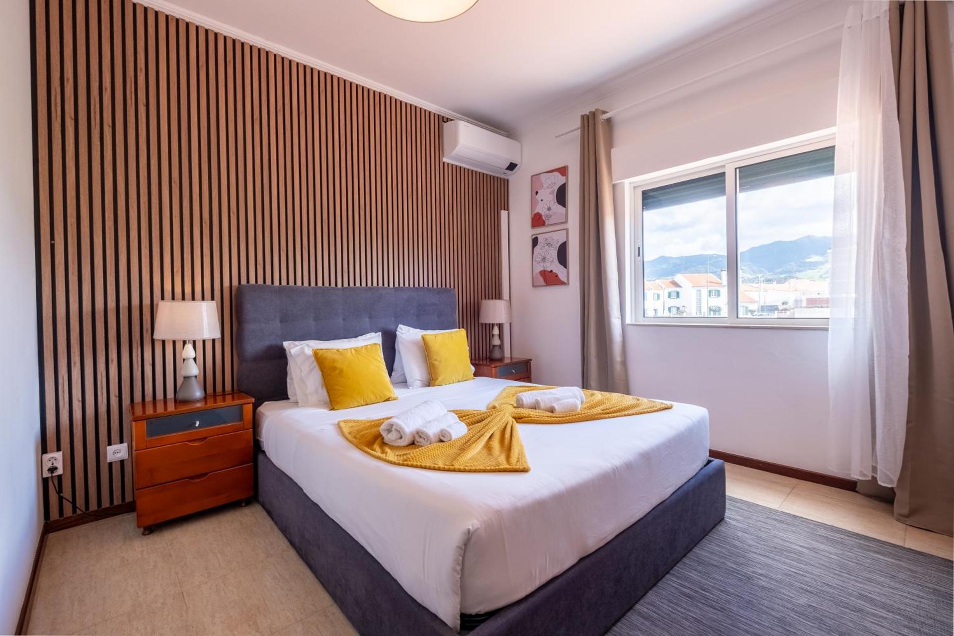 Suite with Mountain View