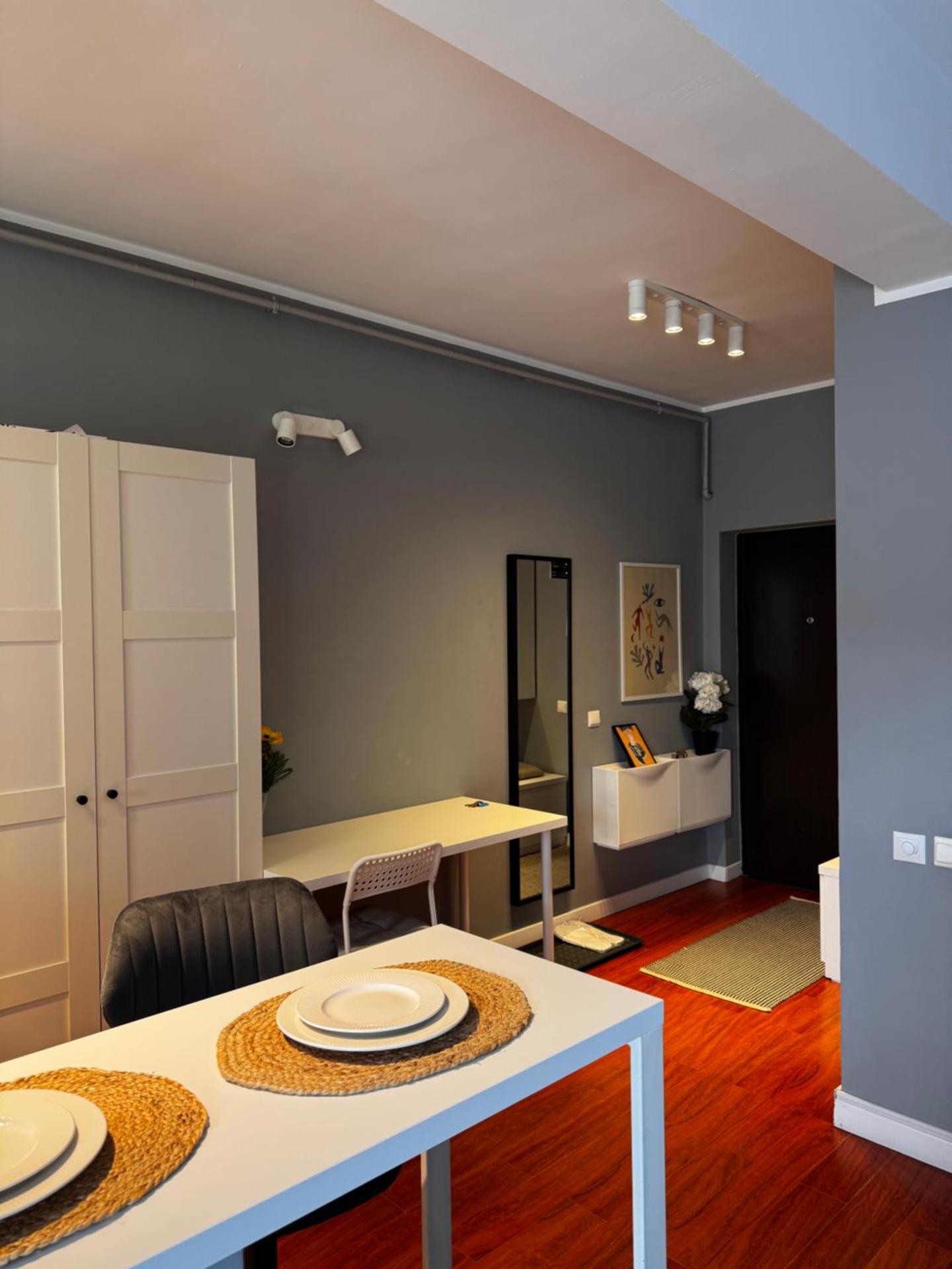 Divine Studio Fermei 62