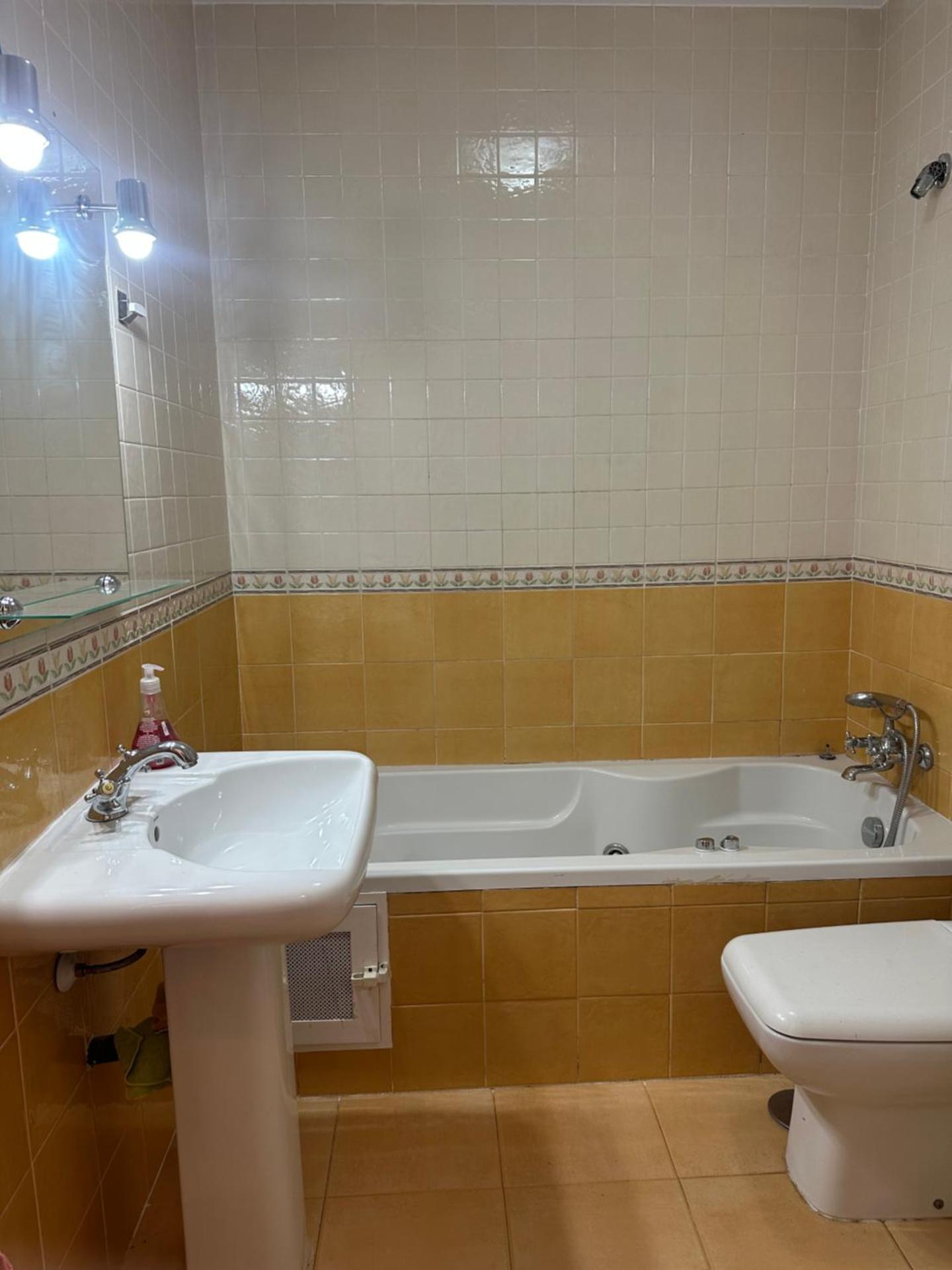 Casa con piscina a 10 min de Granada centro, Parking Gratis