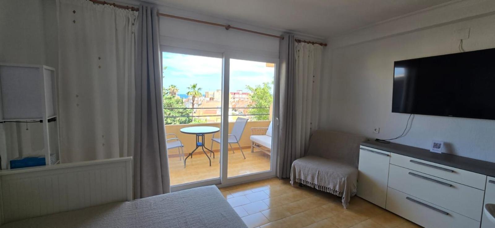 Estudio en Torrevieja a 700 m del mar