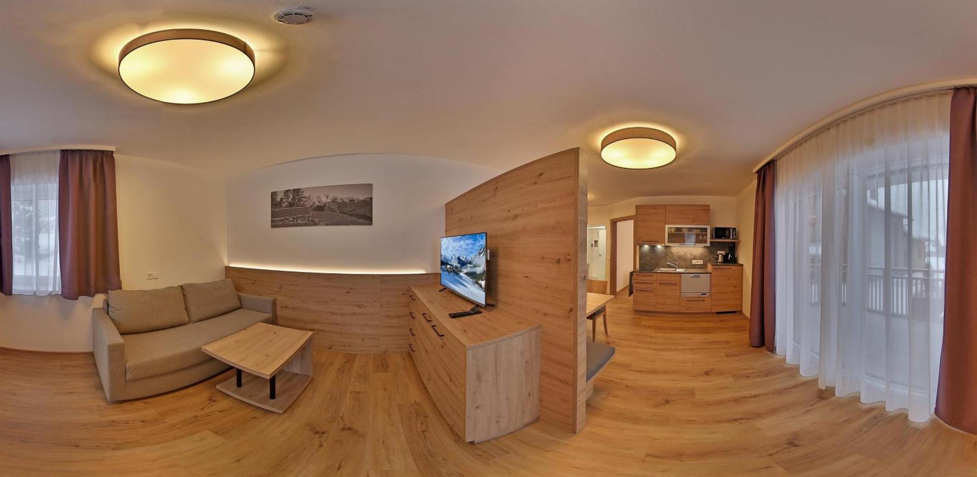 Apartment with Shower