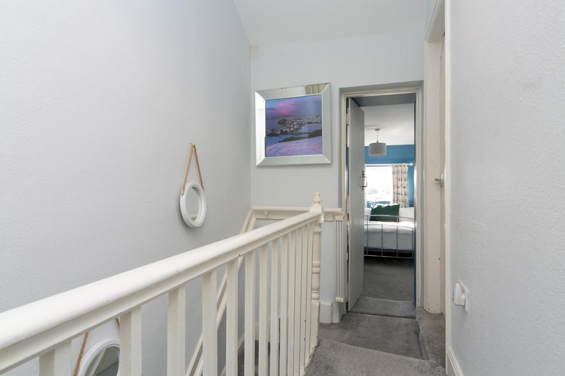 Cosy seaside cottage