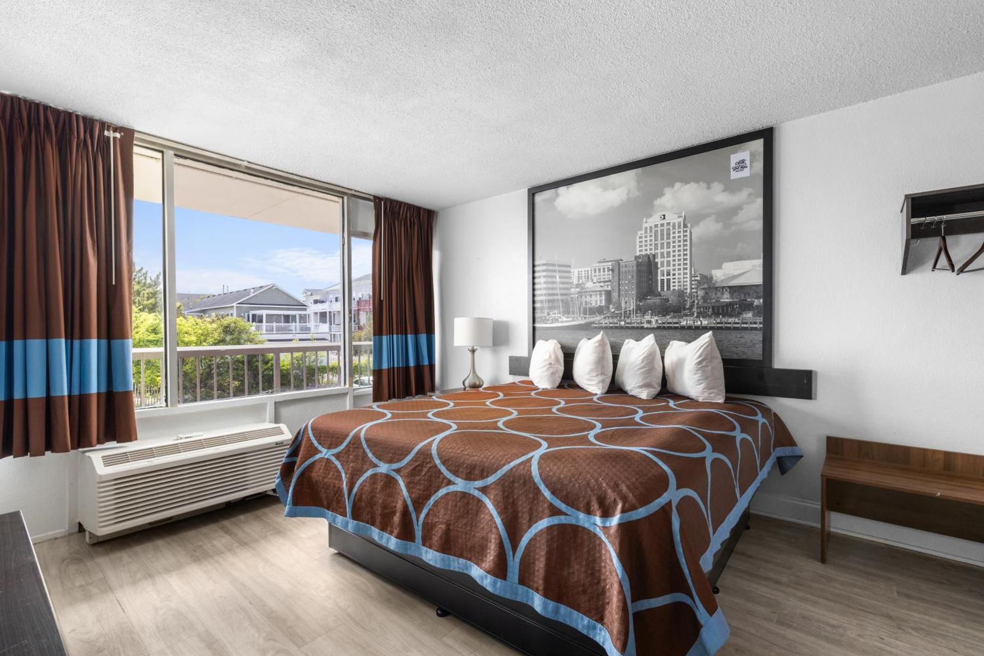 King Room - Non-Smoking