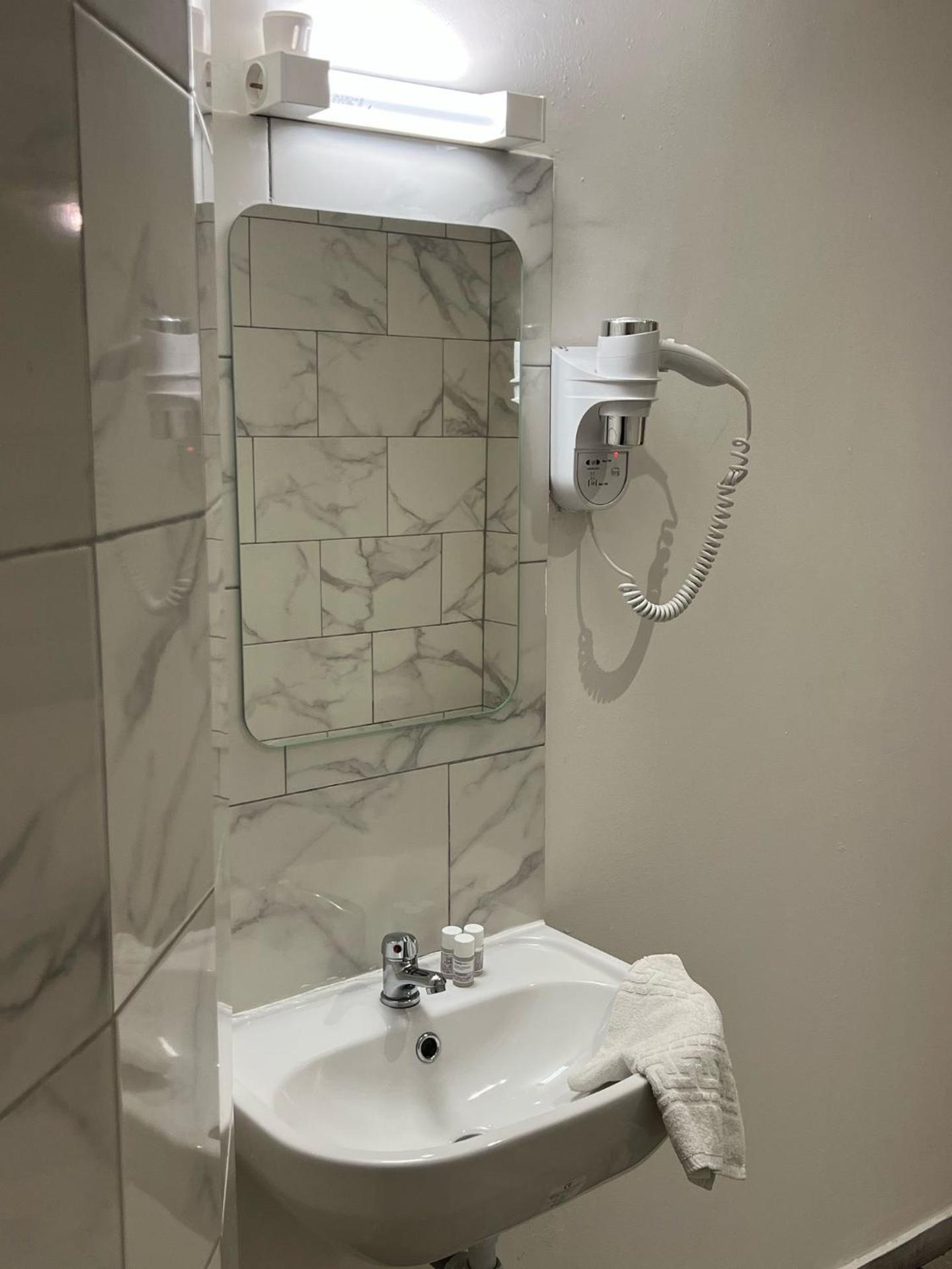 Le Montclair Montmartre by River