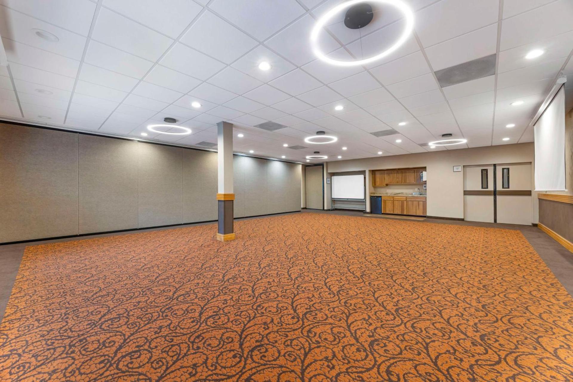 Meeting/conference room