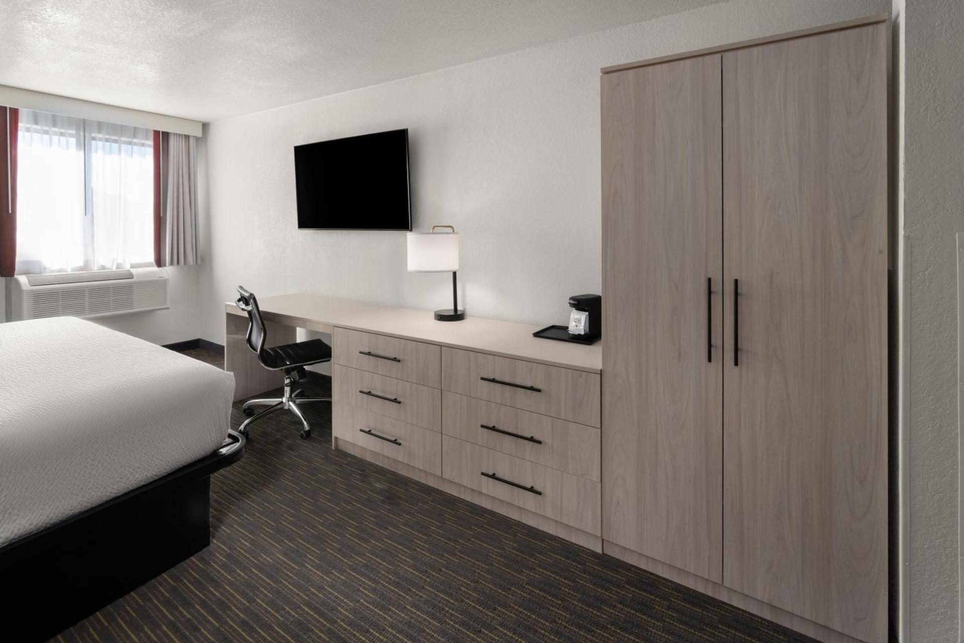SYLO Hotel Denver Airport, a Ramada by Wyndham