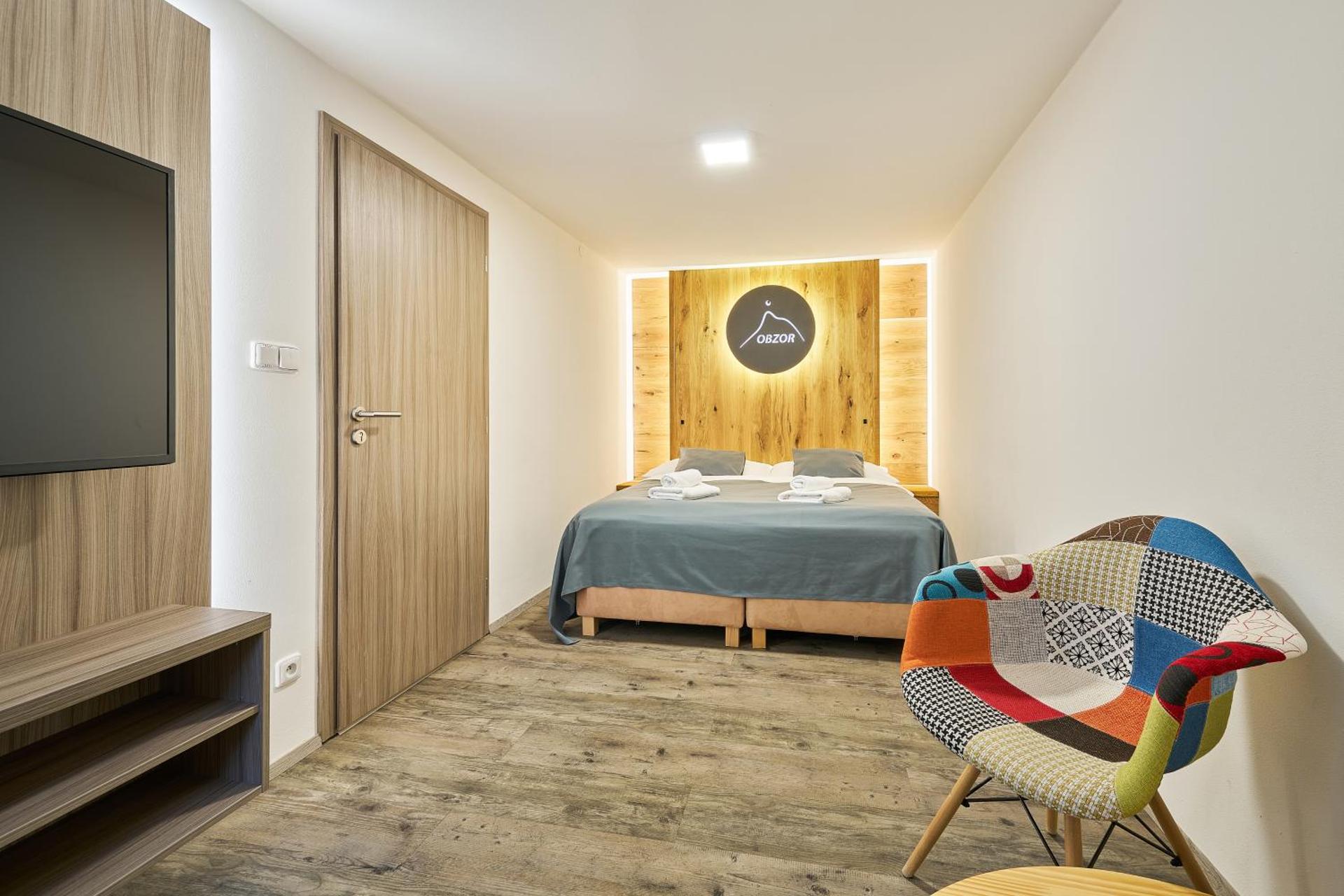 Standard Triple Studio