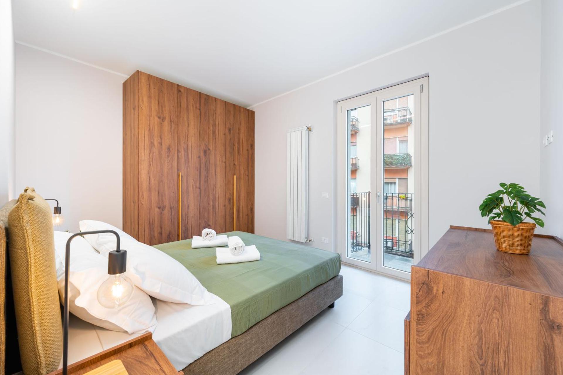 One-Bedroom Apartment with Balcony