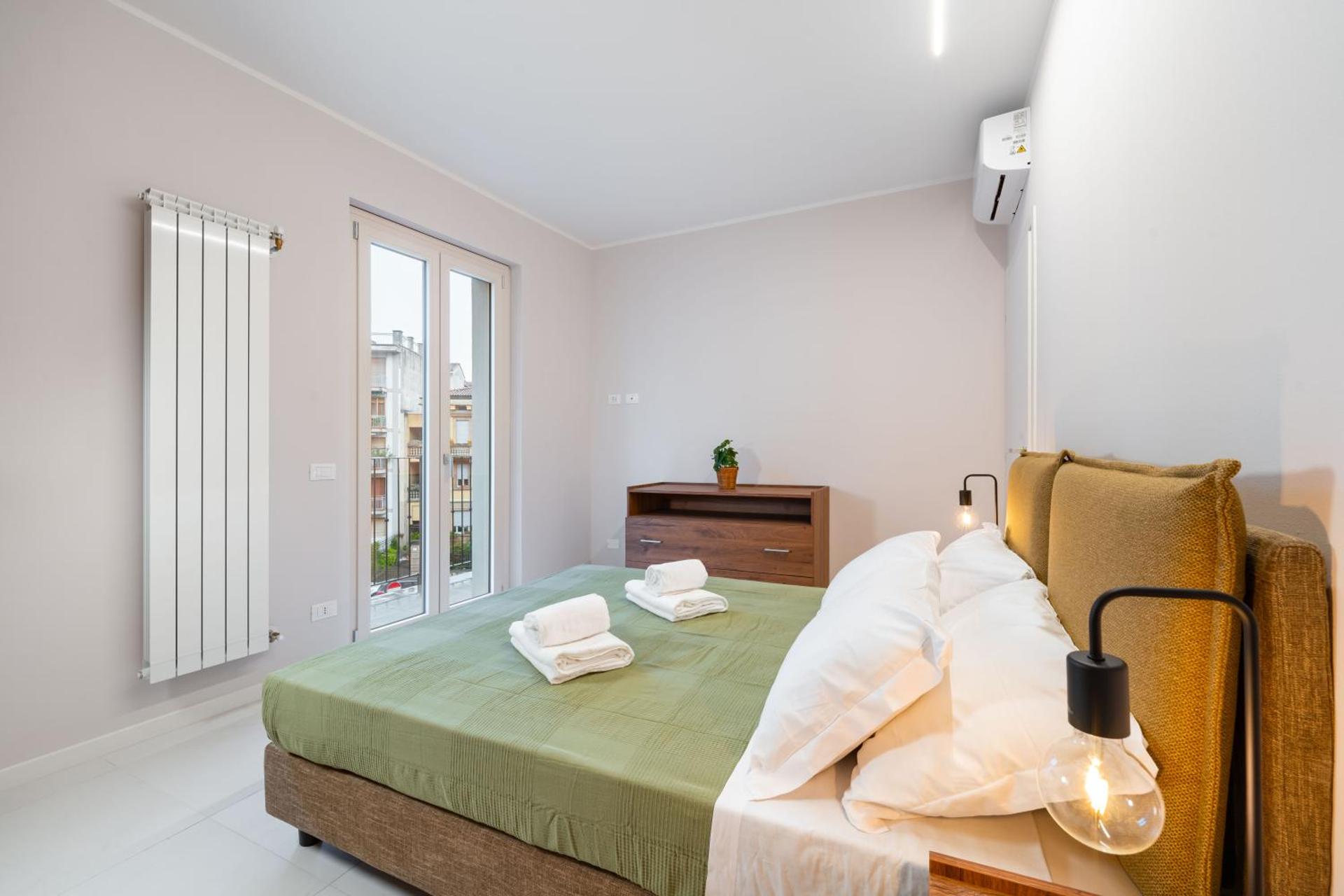 One-Bedroom Apartment with Balcony