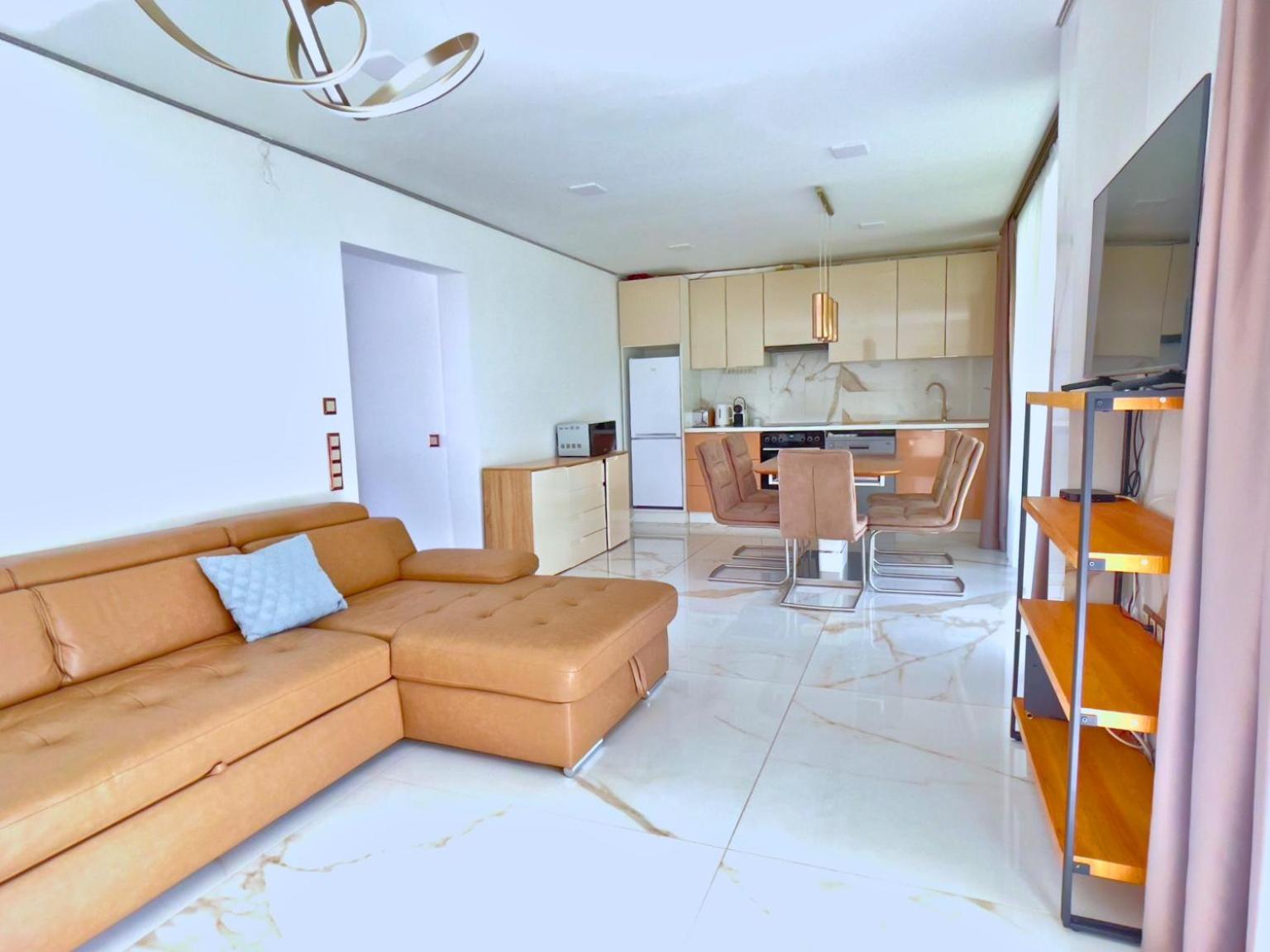 Luxury Apartments in Balatonalmádi I Almádi Lux Apartman IV - Velvet Oak