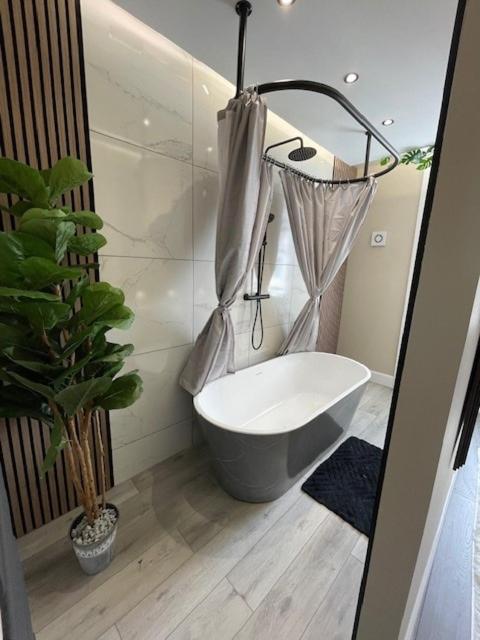 The White House near Edinburgh