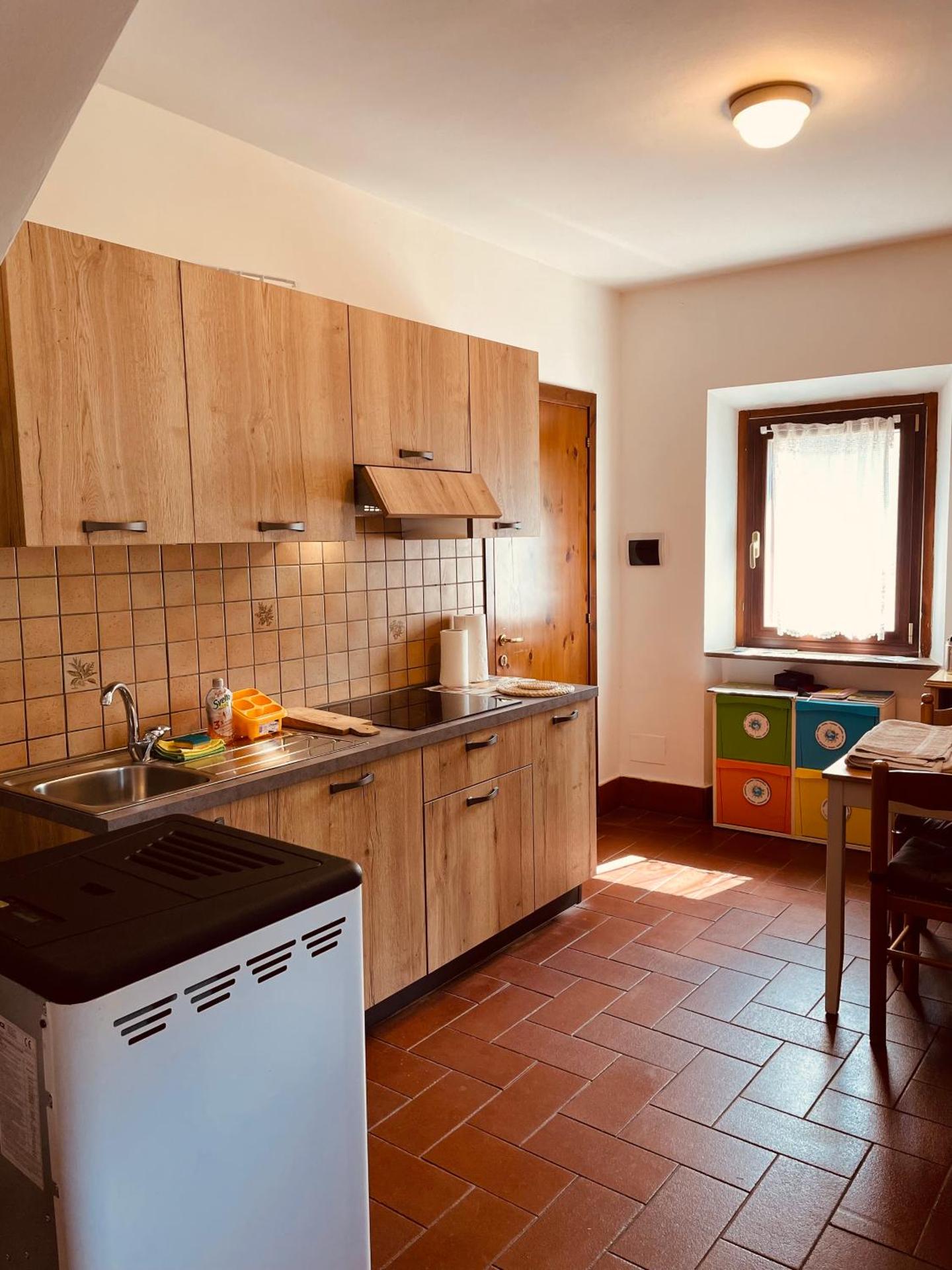 B&B Bivacco Frasassi climbing & trail running house