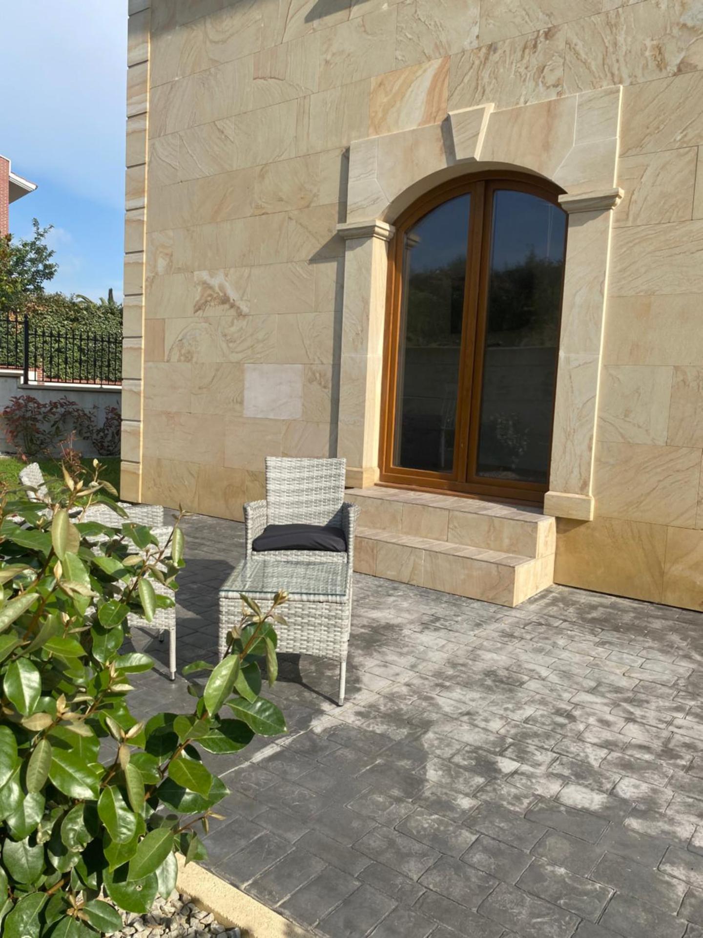 Apartamentos Palacio Alemar