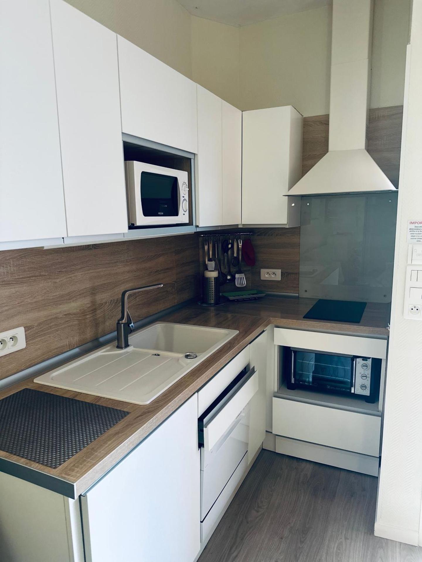 Kitchen or kitchenette