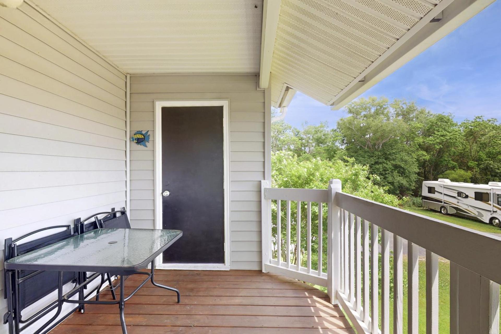 Colony Club U4 - Southern Gulf Charm