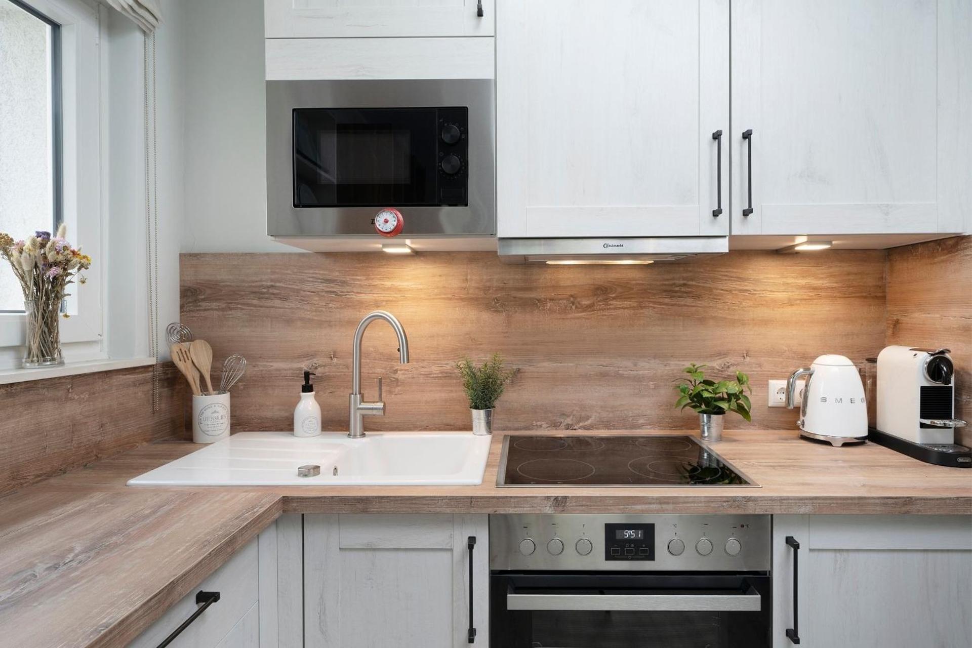 Waldstraße 8 Küstenblau