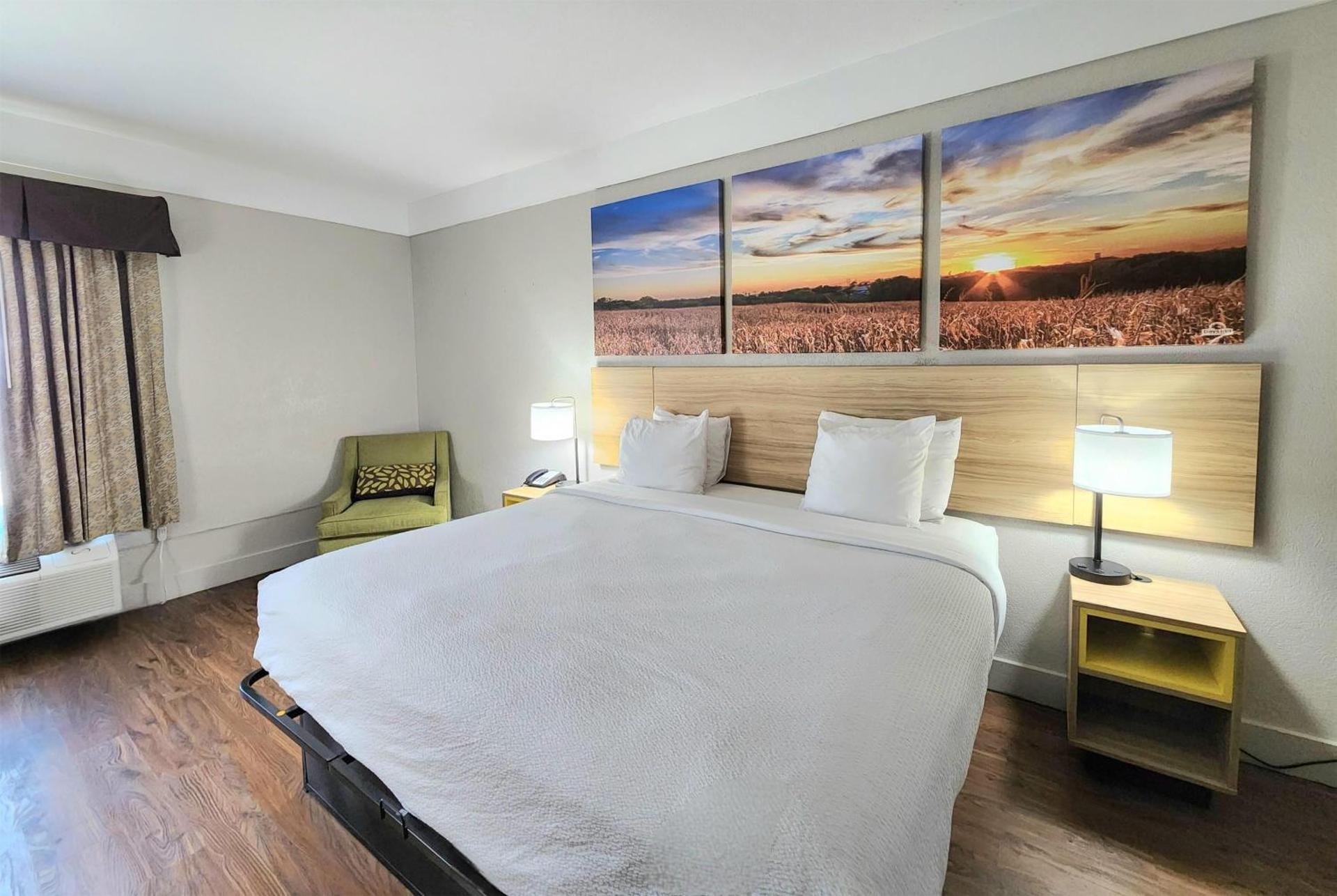 Photo of the whole room