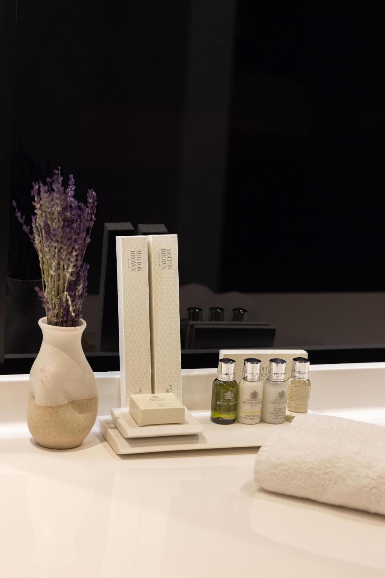 Signature Deluxe Suite with Private Pool