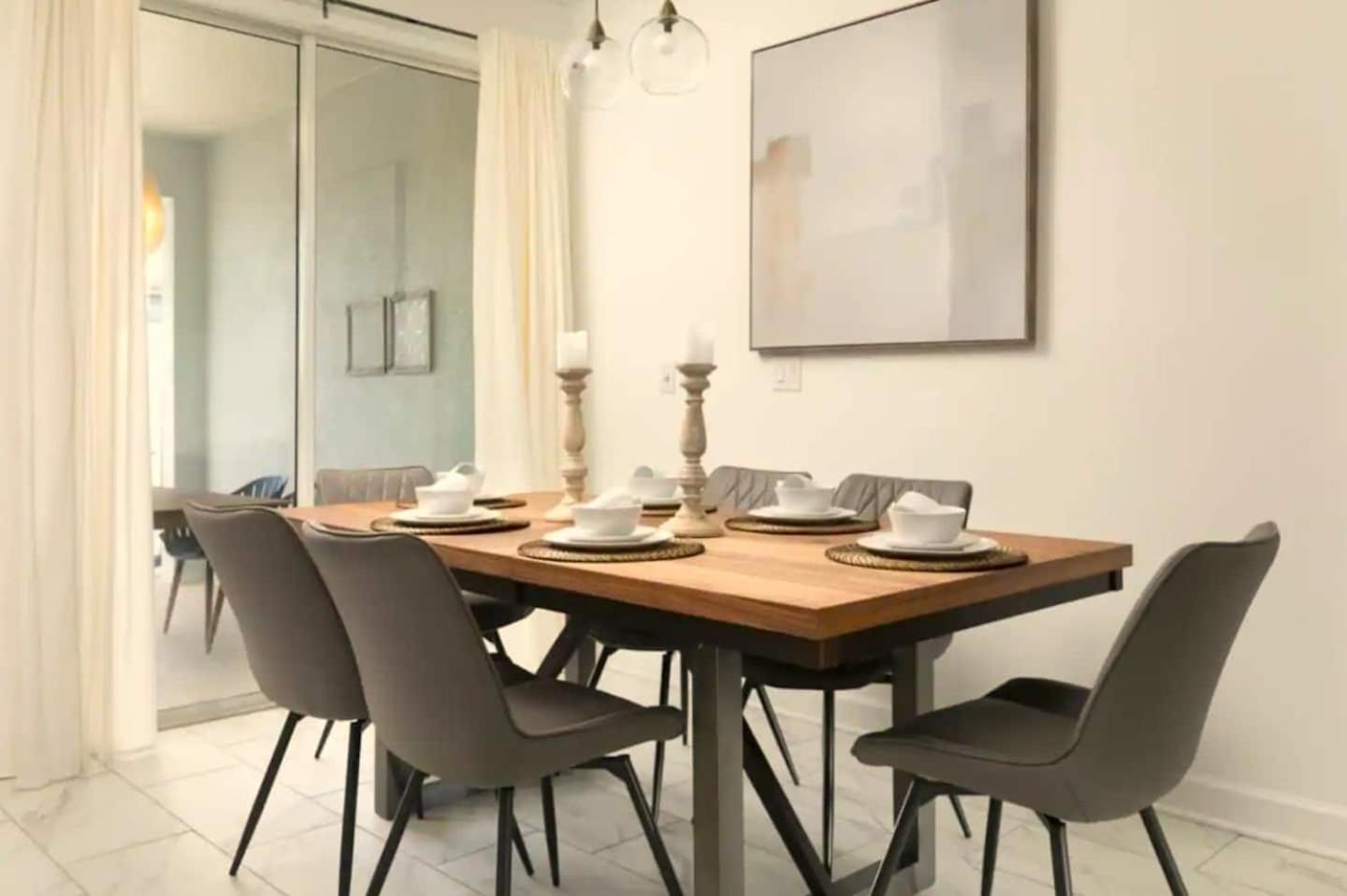 Your 4-Bedroom Getaway, Only 9 Miles from Disney