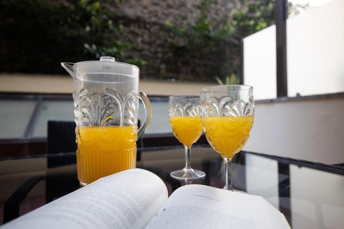 Monumental Miramar Apartment