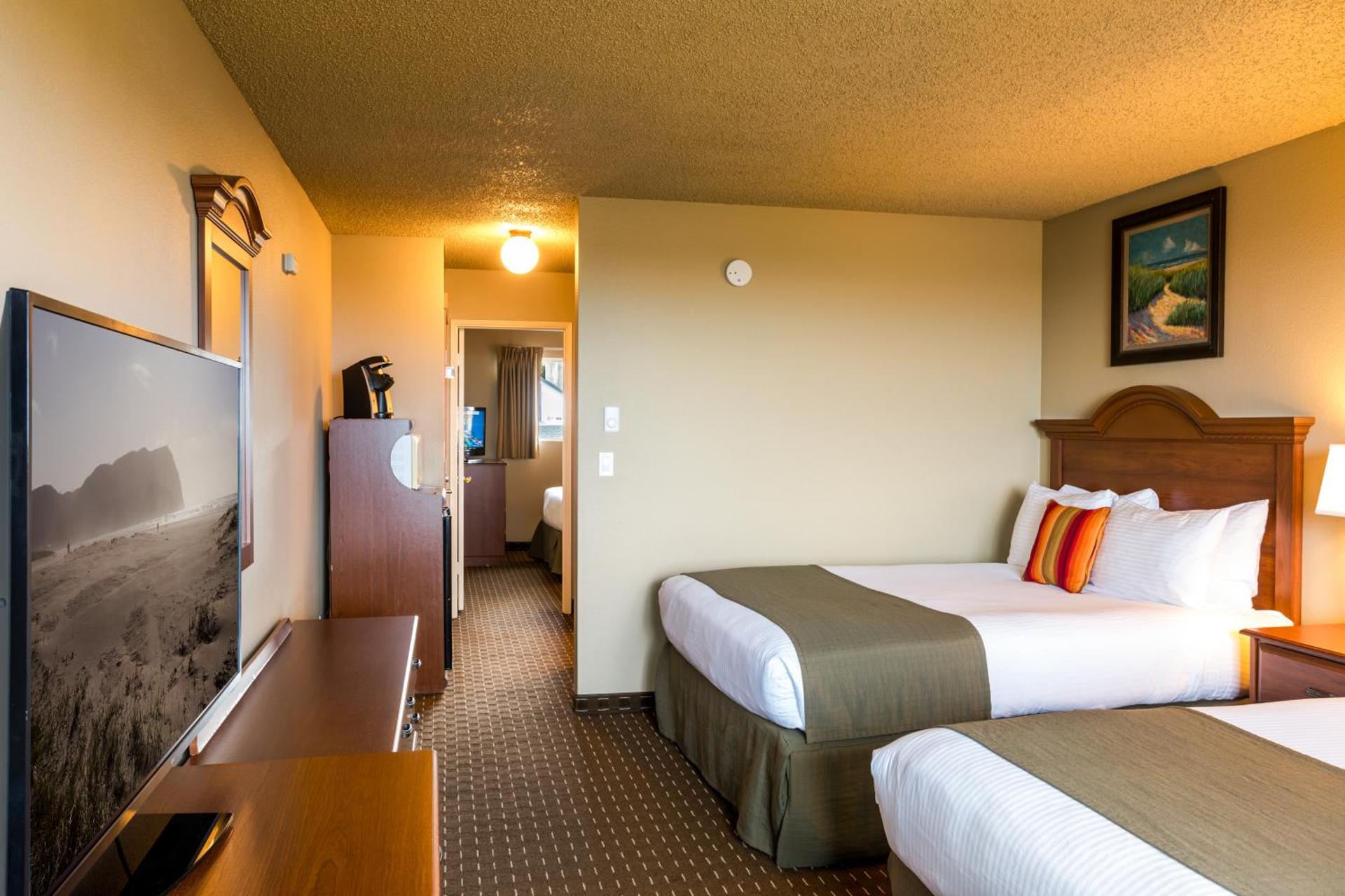 Ebb Tide Oceanfront Inn