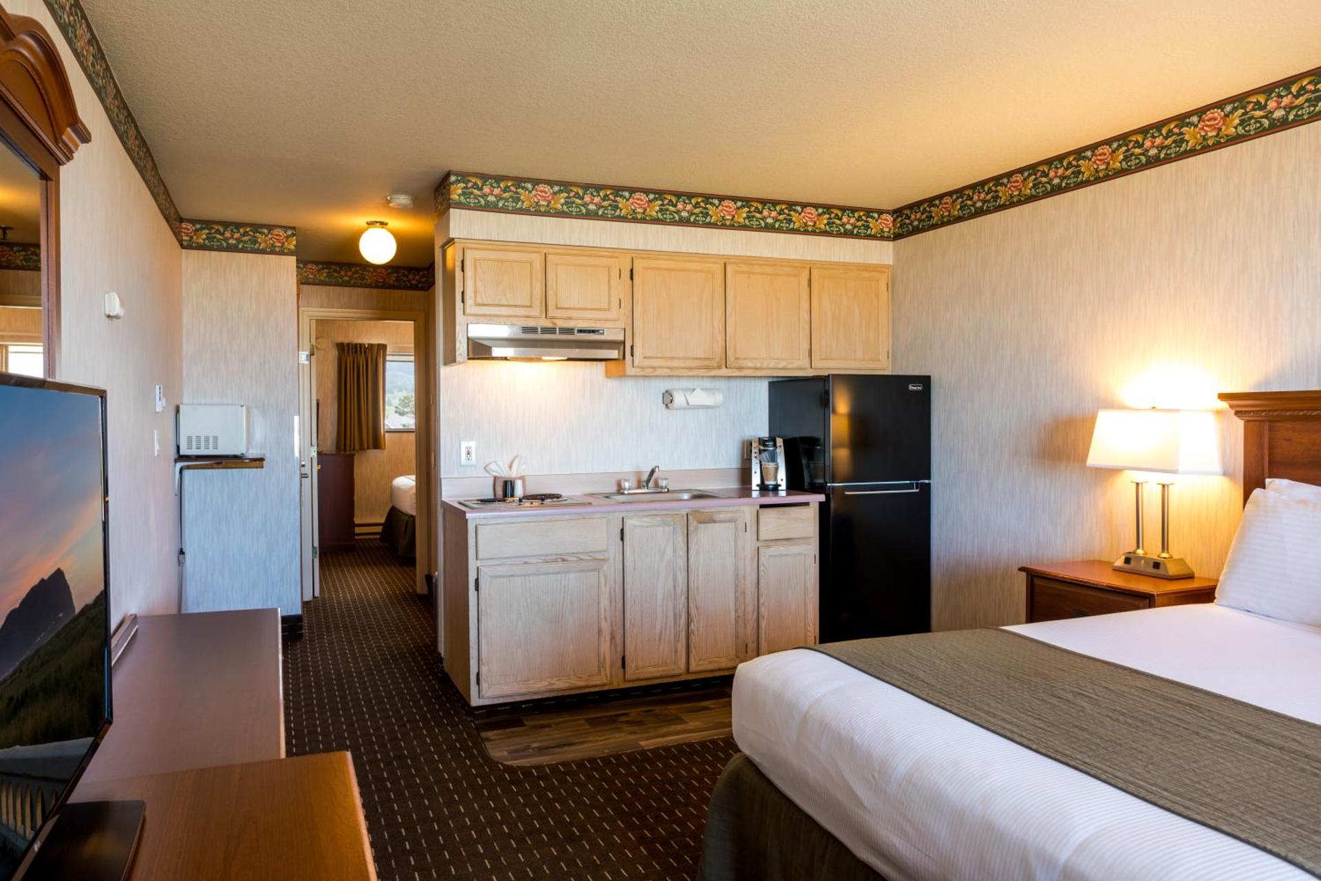 Ebb Tide Oceanfront Inn