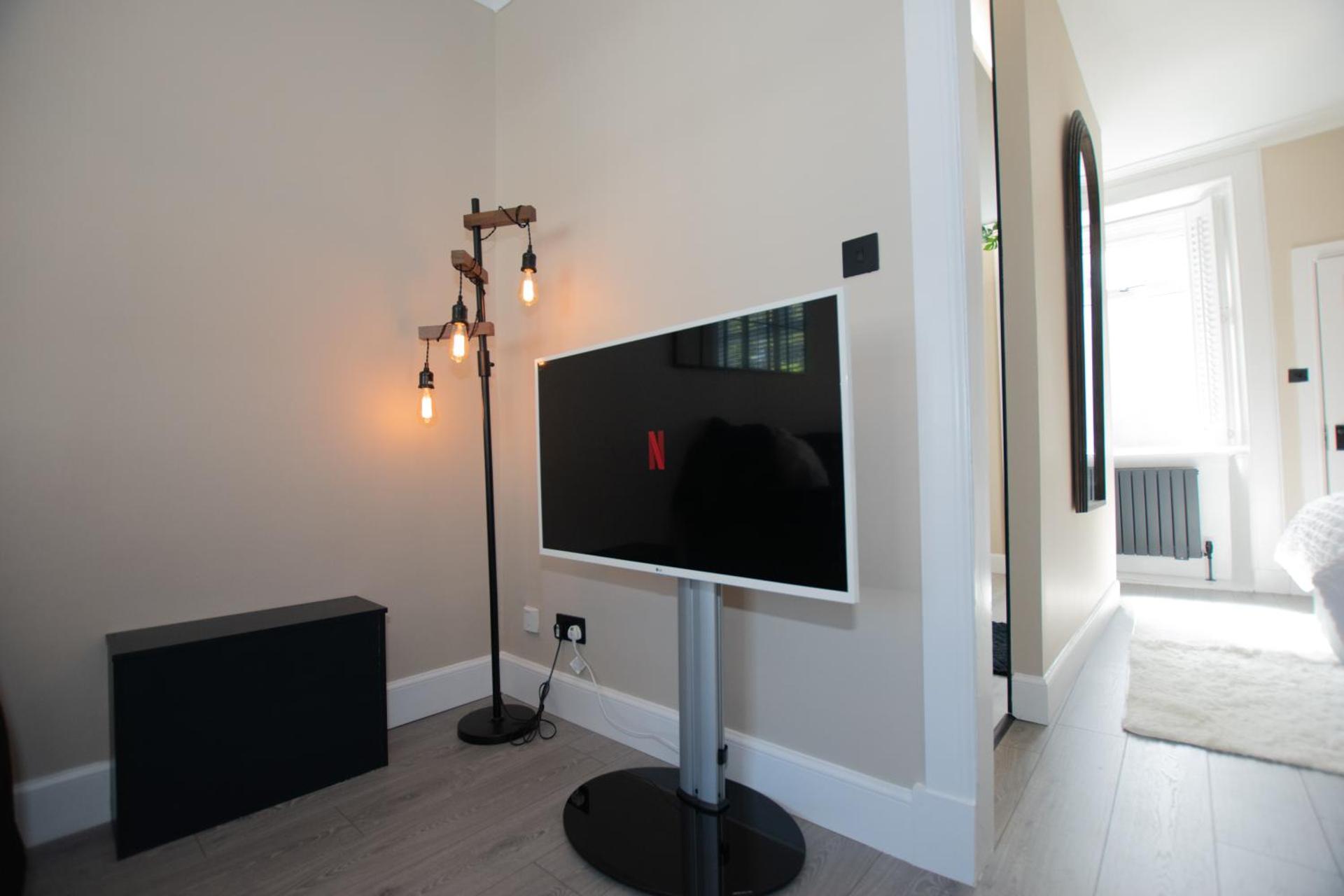 The White House near Edinburgh