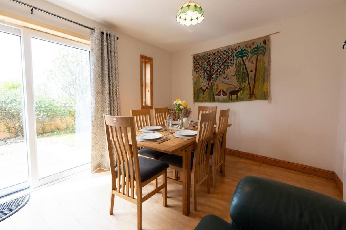 Central Stay - Old Town Dingle