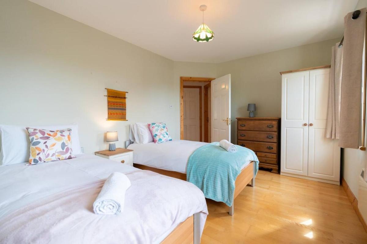 Central Stay - Old Town Dingle