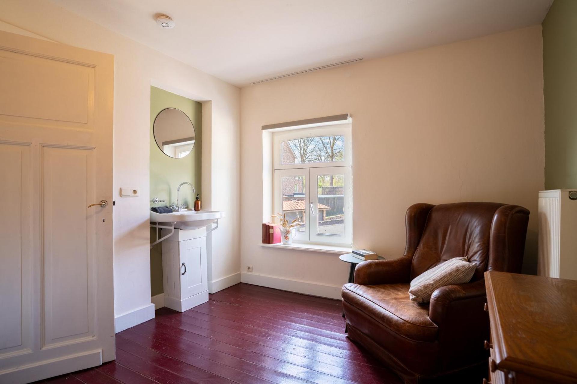 Maas Suites - The French House