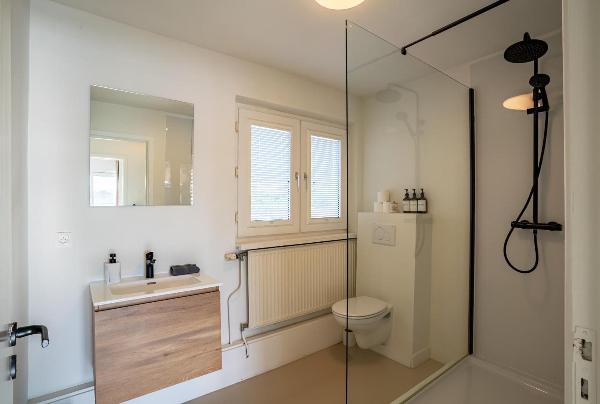 Maas Suites - The River House with private sauna