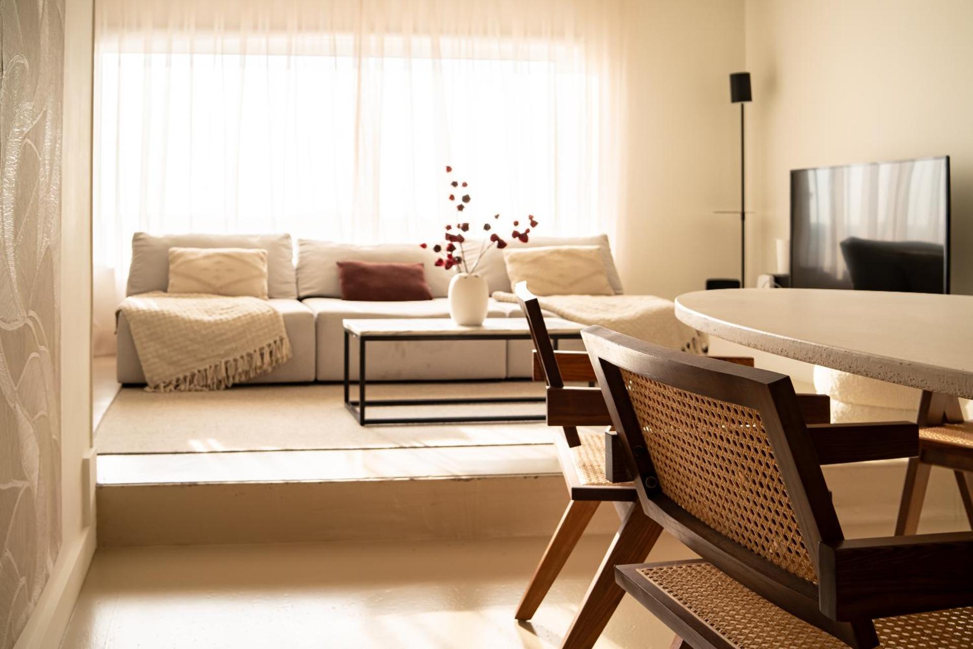 Maas Suites - The River House with private sauna