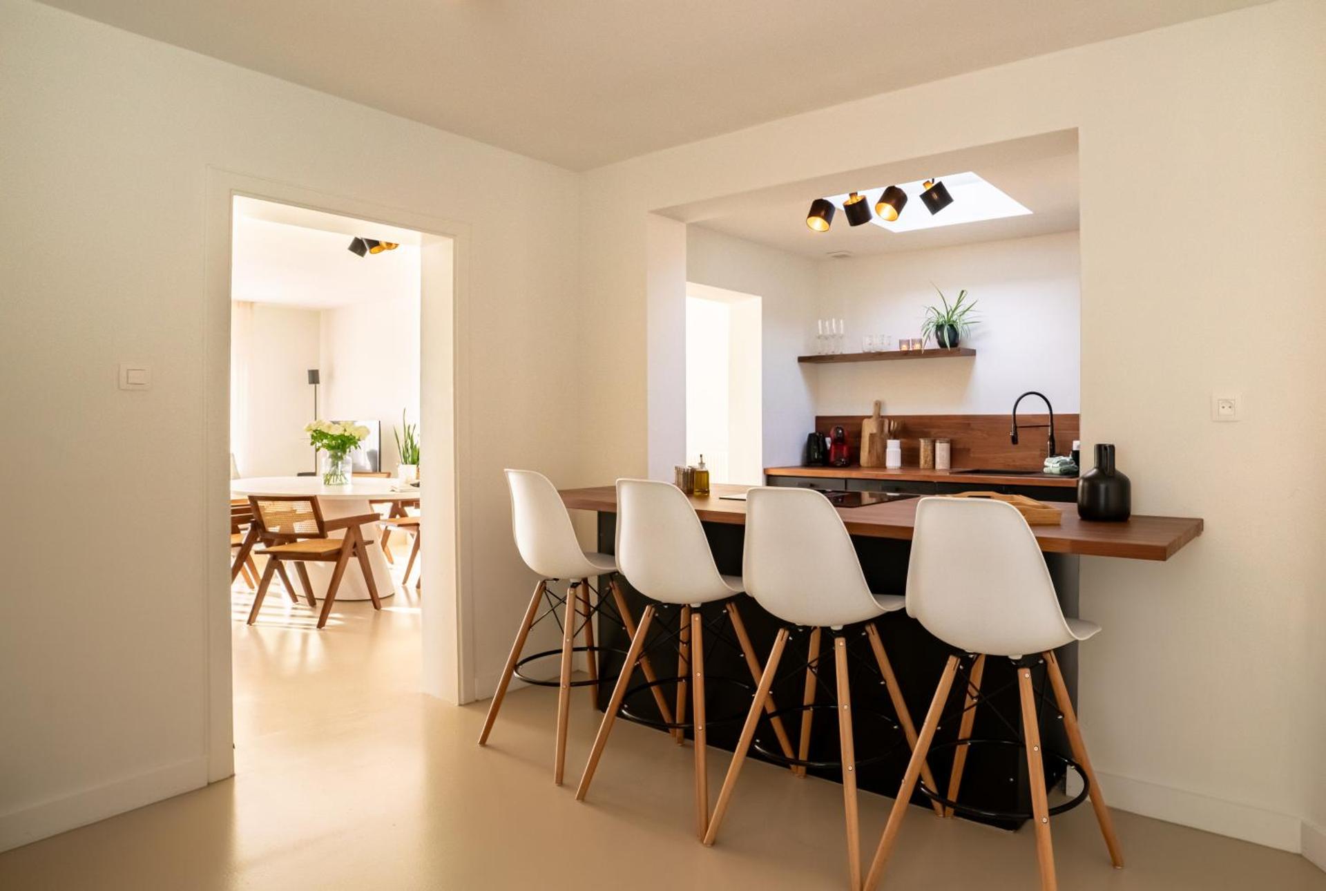 Maas Suites - The River House with private sauna