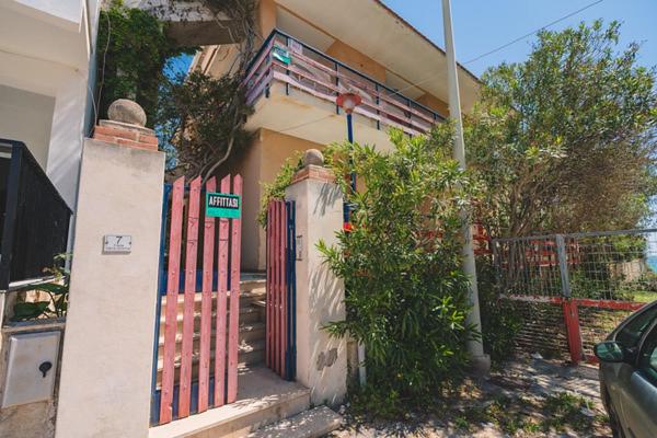 La finestra sul mare di villa Fiorella