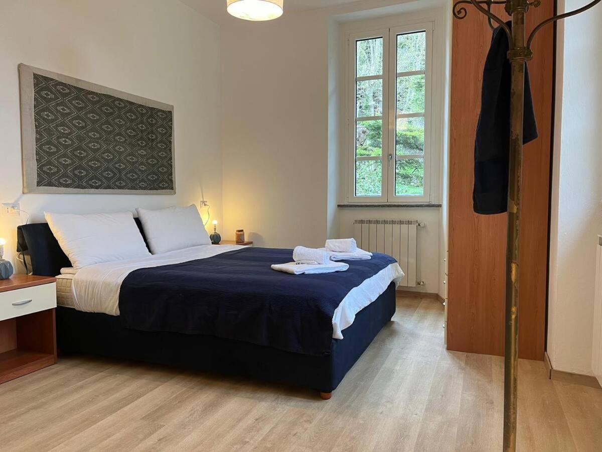 Castello Camelia & Oleandro - View of Lake Como