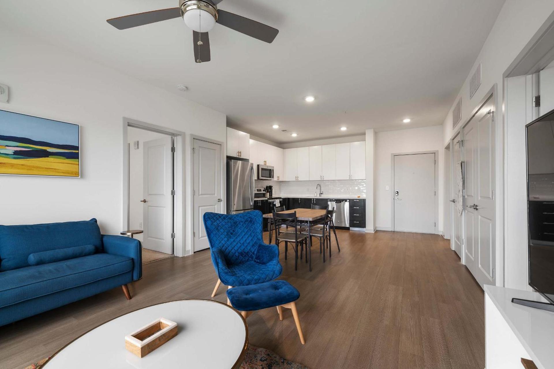 Modern Nulu 2BR CozySuites 07