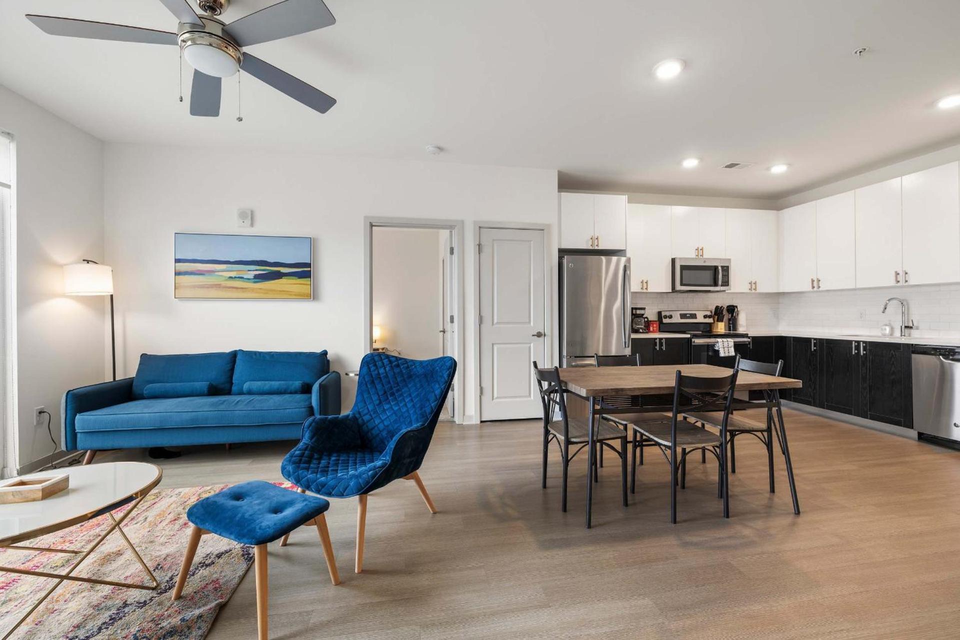 Modern Nulu 2BR CozySuites 07