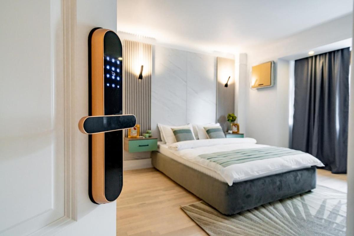 Bucharest Vibe Romana Square by Global Apartments