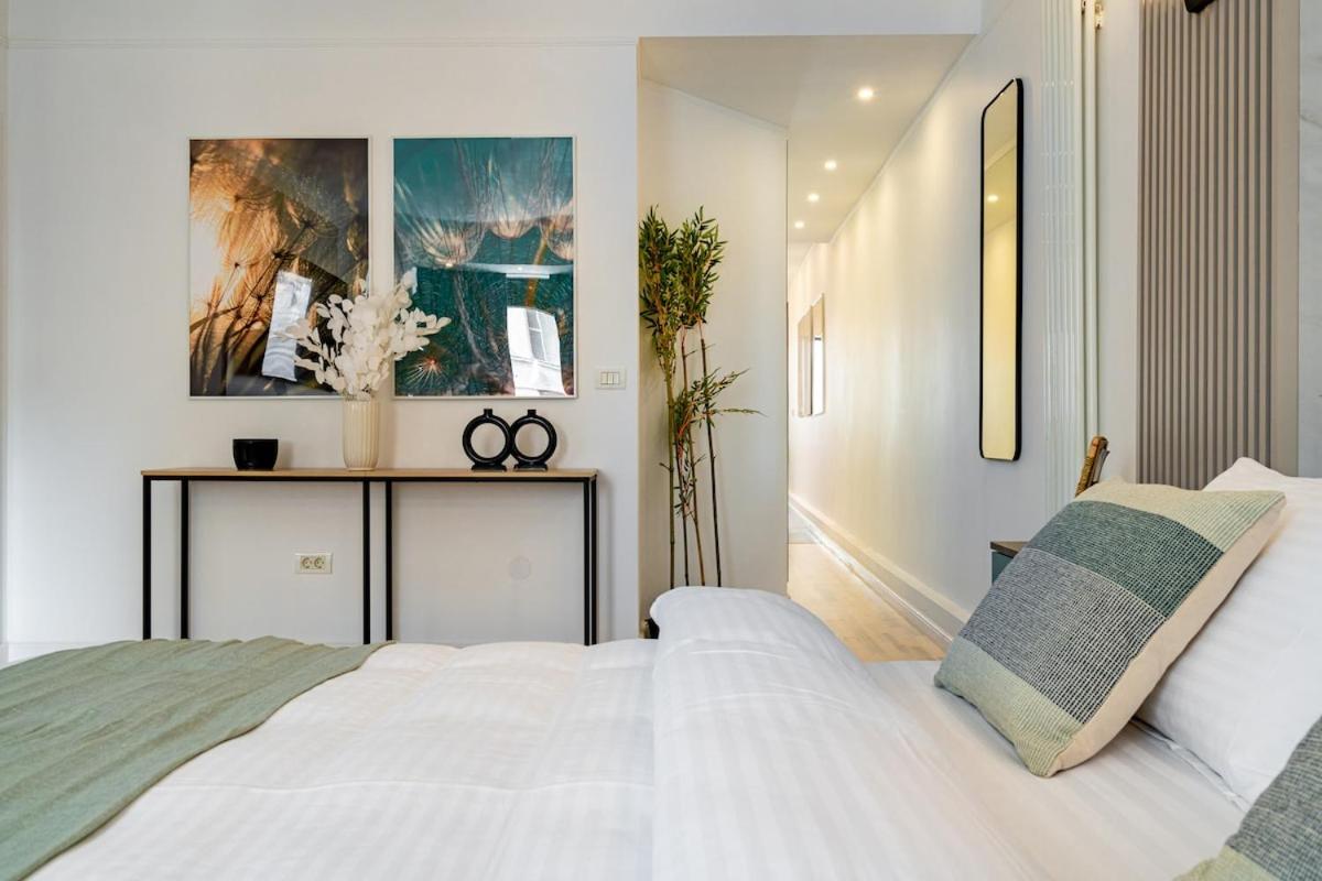 Bucharest Vibe Romana Square by Global Apartments