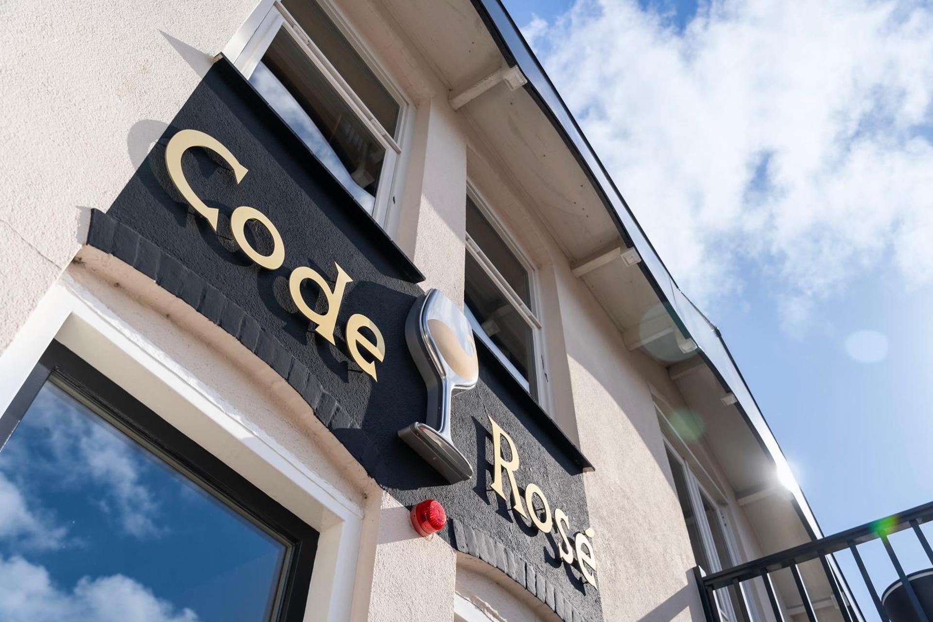 Boutique Pension Code Rosé