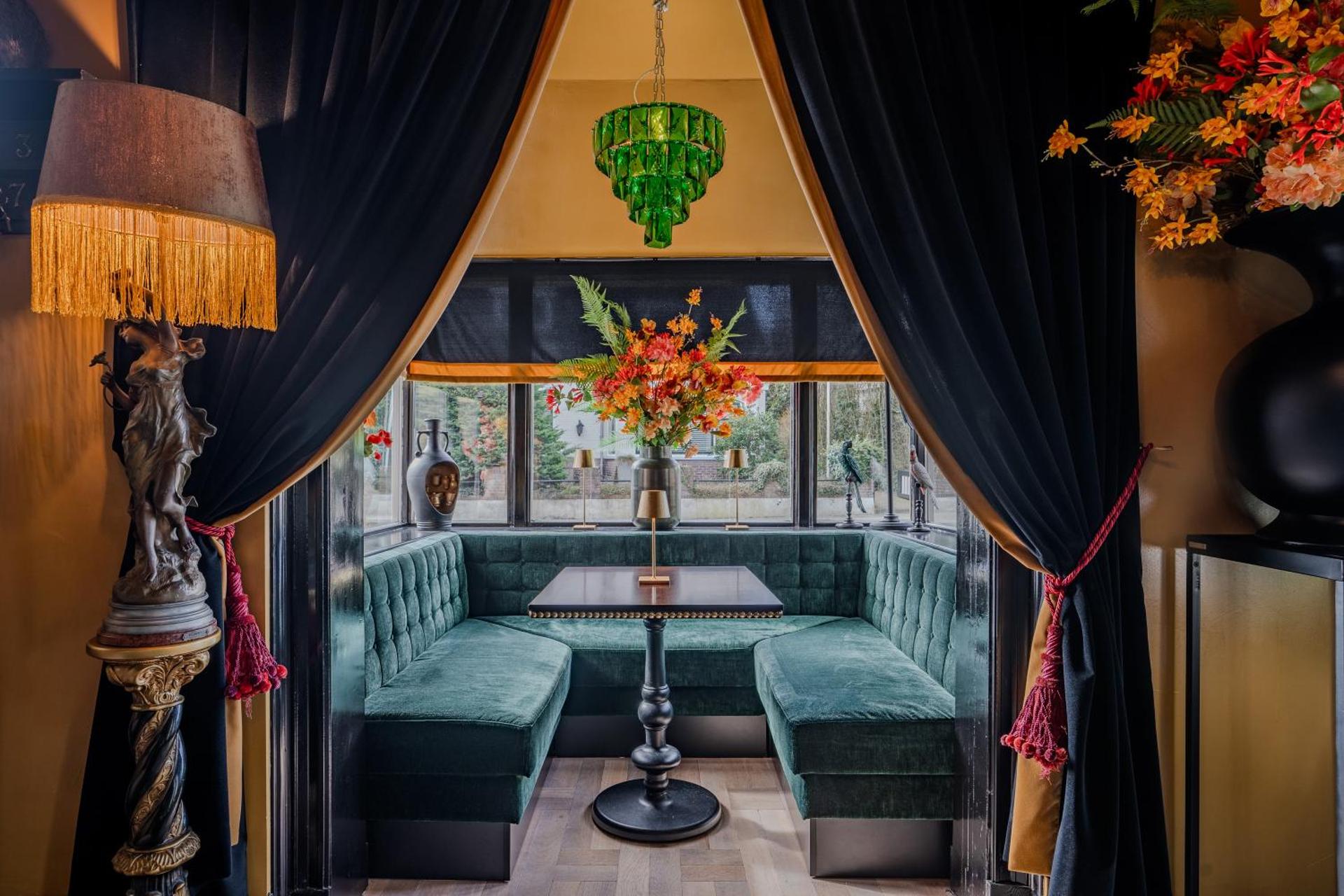 Boutique Pension Code Rosé