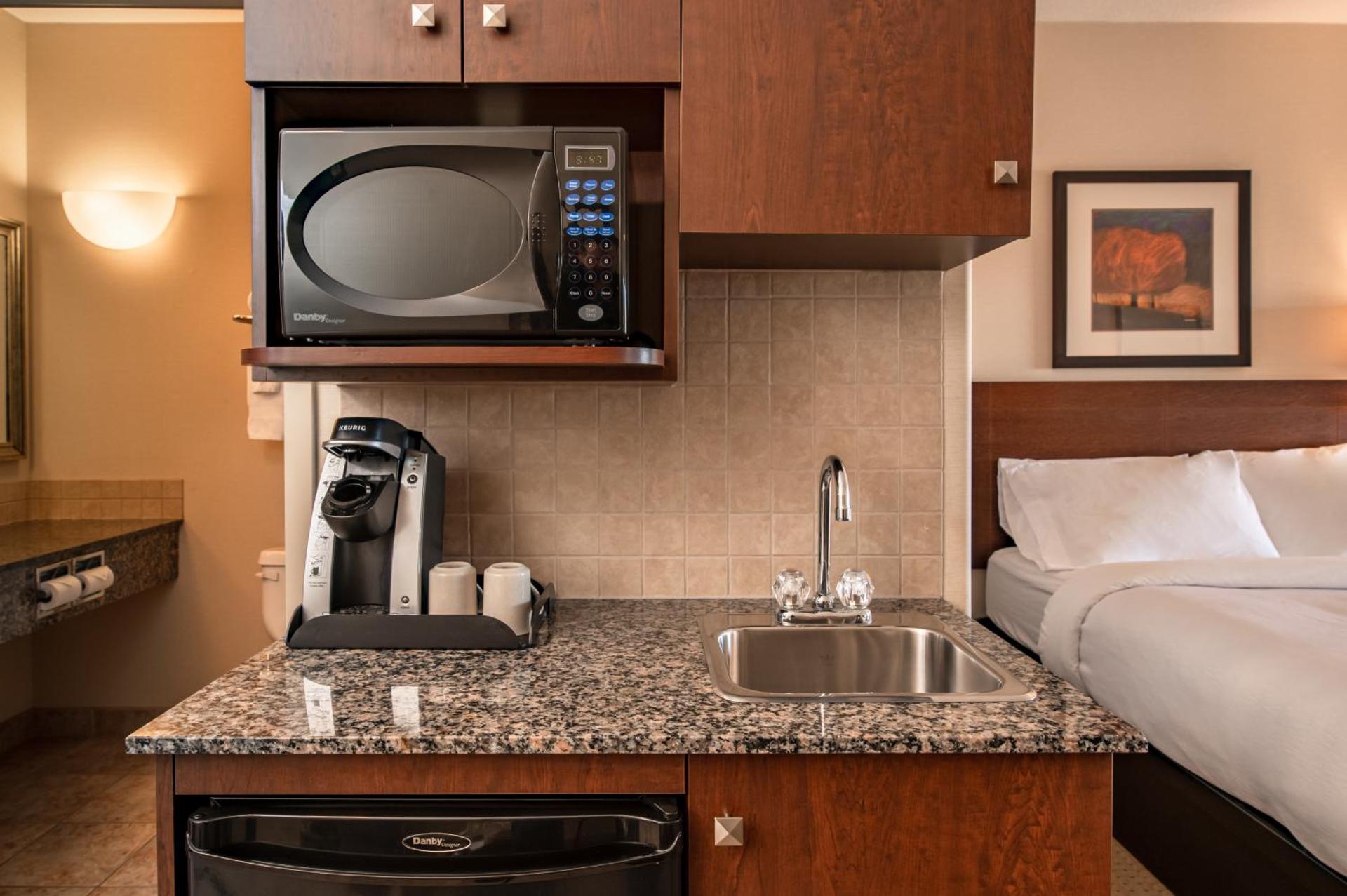 Coffee/tea facilities