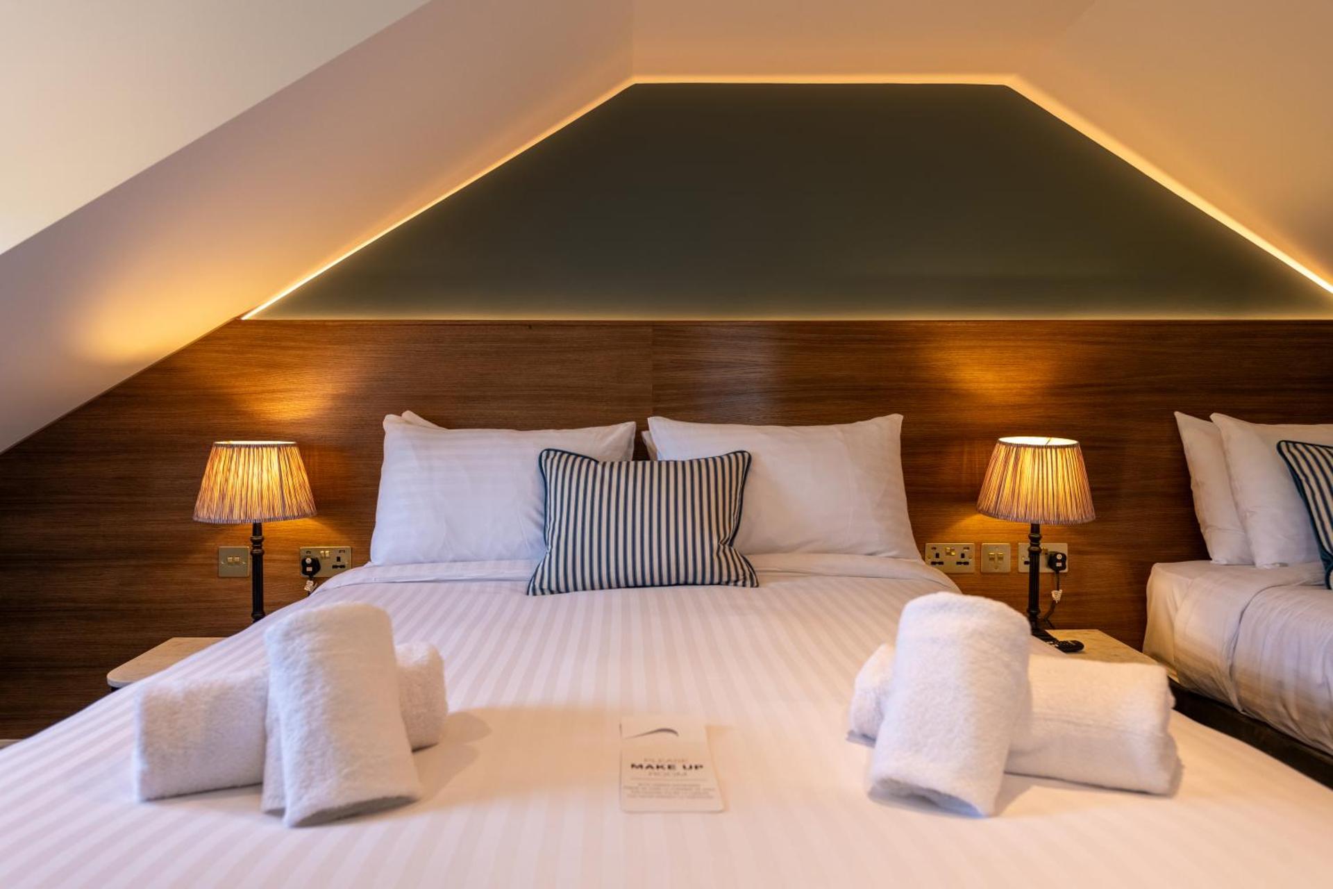 The Crown Pub & Guesthouse