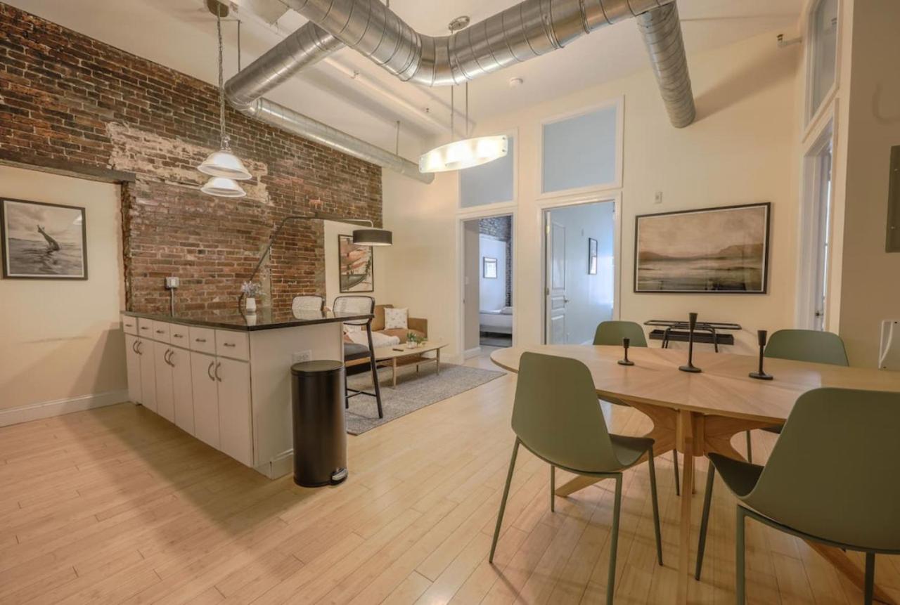 Simple Spacious Apartment